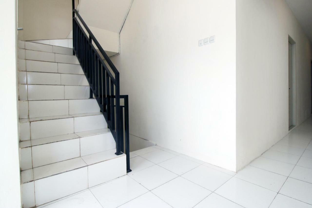 Kamar Keluarga Kampung Bali III Jacarta Exterior foto